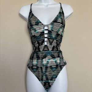 La Blanca One Piece Swimsuit Crisscross Back Keyhole Stripes Women's Size 4
